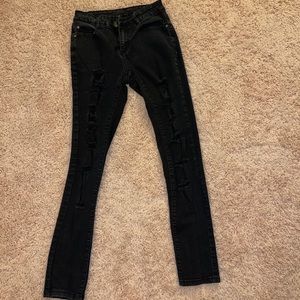 Black distressed skinny jeans